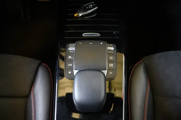 Mercedes-Benz A 180 d AMG Line Aut. 68