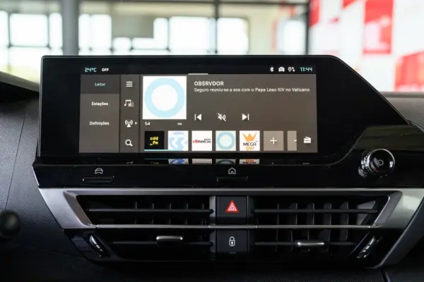 Citroen e-C4 50 kWh Autonomia Conforto Plus 37