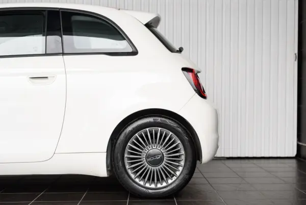 Fiat 500e 42kWh Pop 10