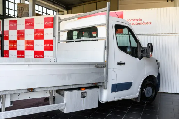 Renault Master L4 2.3 dCi Single Cab 3.5T 6