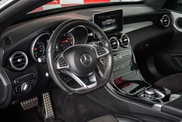 Mercedes-Benz C 250 d Cabrio Aut. 36
