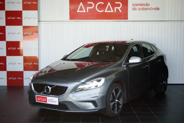 Volvo V40 1.5 T3 Sport Edition R Geartronic 17