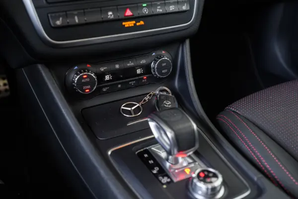 Mercedes-Benz GLA 45 AMG 4-Matic 36