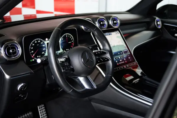 Mercedes-Benz GLC 300 de 4Matic 21