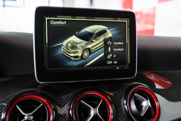 Mercedes-Benz GLA 45 AMG 4-Matic 46