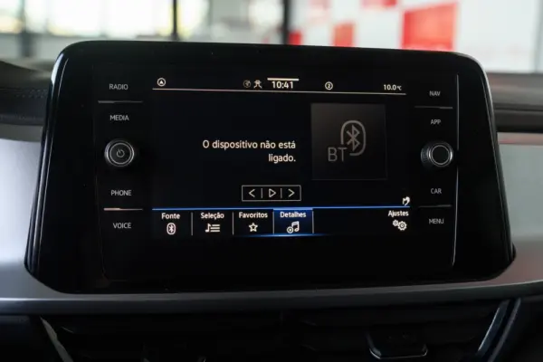 Volkswagen T-Roc 1.0 TSI Life 38