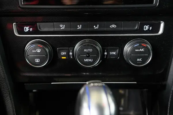 Volkswagen Golf 1.4 GTE Plug-in-Hybrid DSG 29