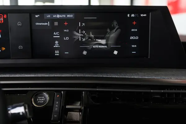 Peugeot 3008 1.2 Hybrid Allure e-DCS6 32