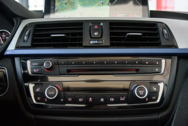 BMW 430 i Pack Desportivo M Auto 31