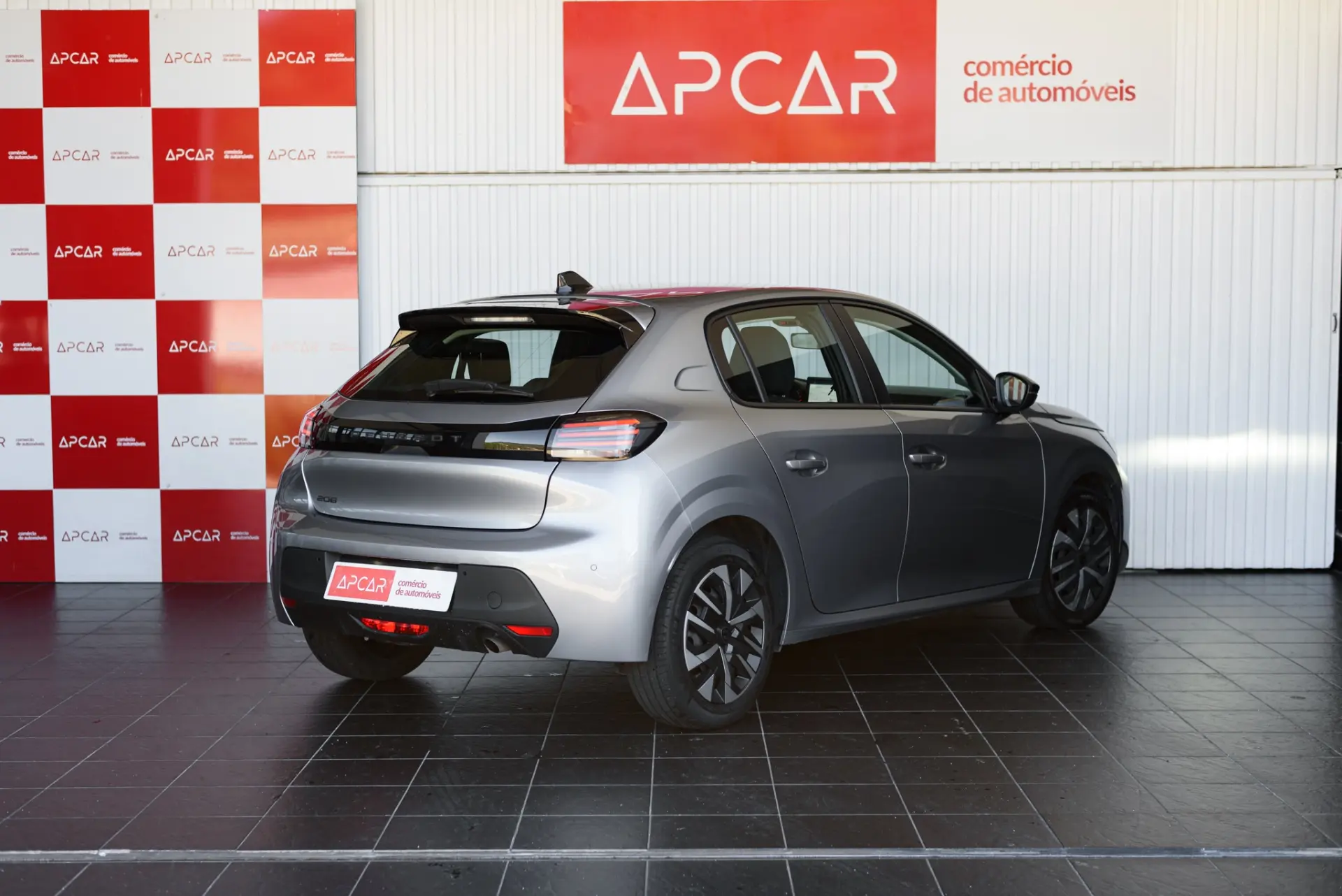 Peugeot 208 1.2 PureTech Active 5