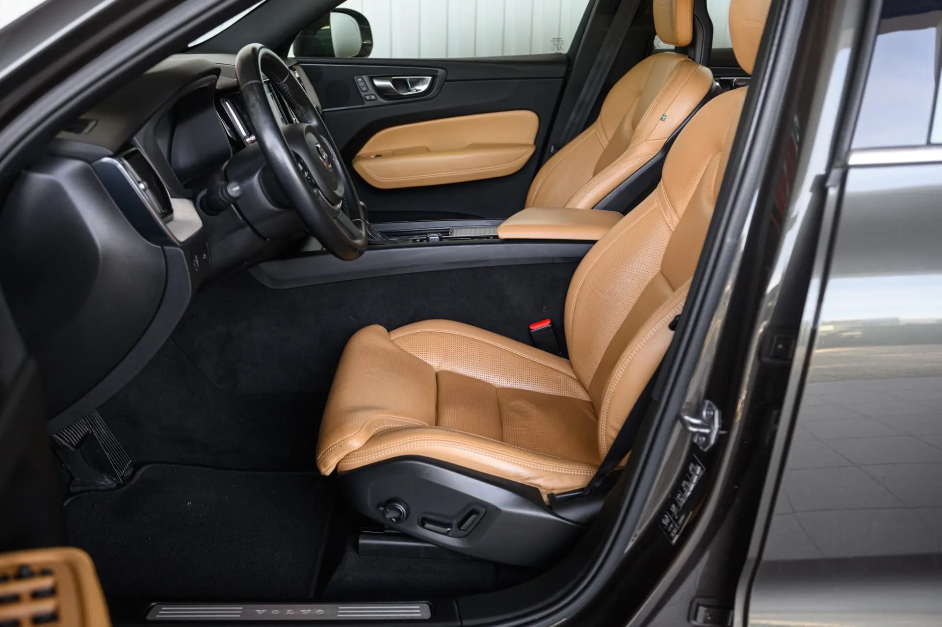 Volvo XC 60 2.0 D4 Inscription AWD Geartronic 26