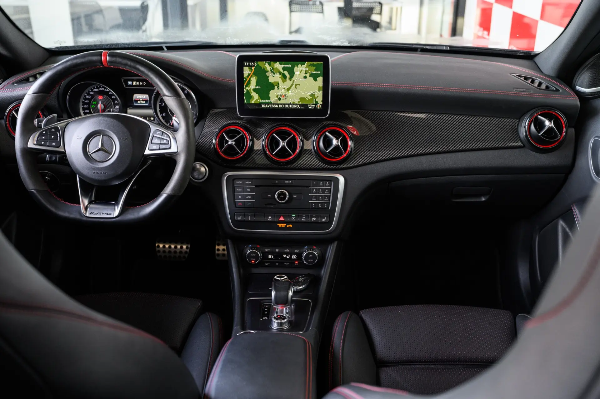 Mercedes-Benz GLA 45 AMG 4-Matic 53