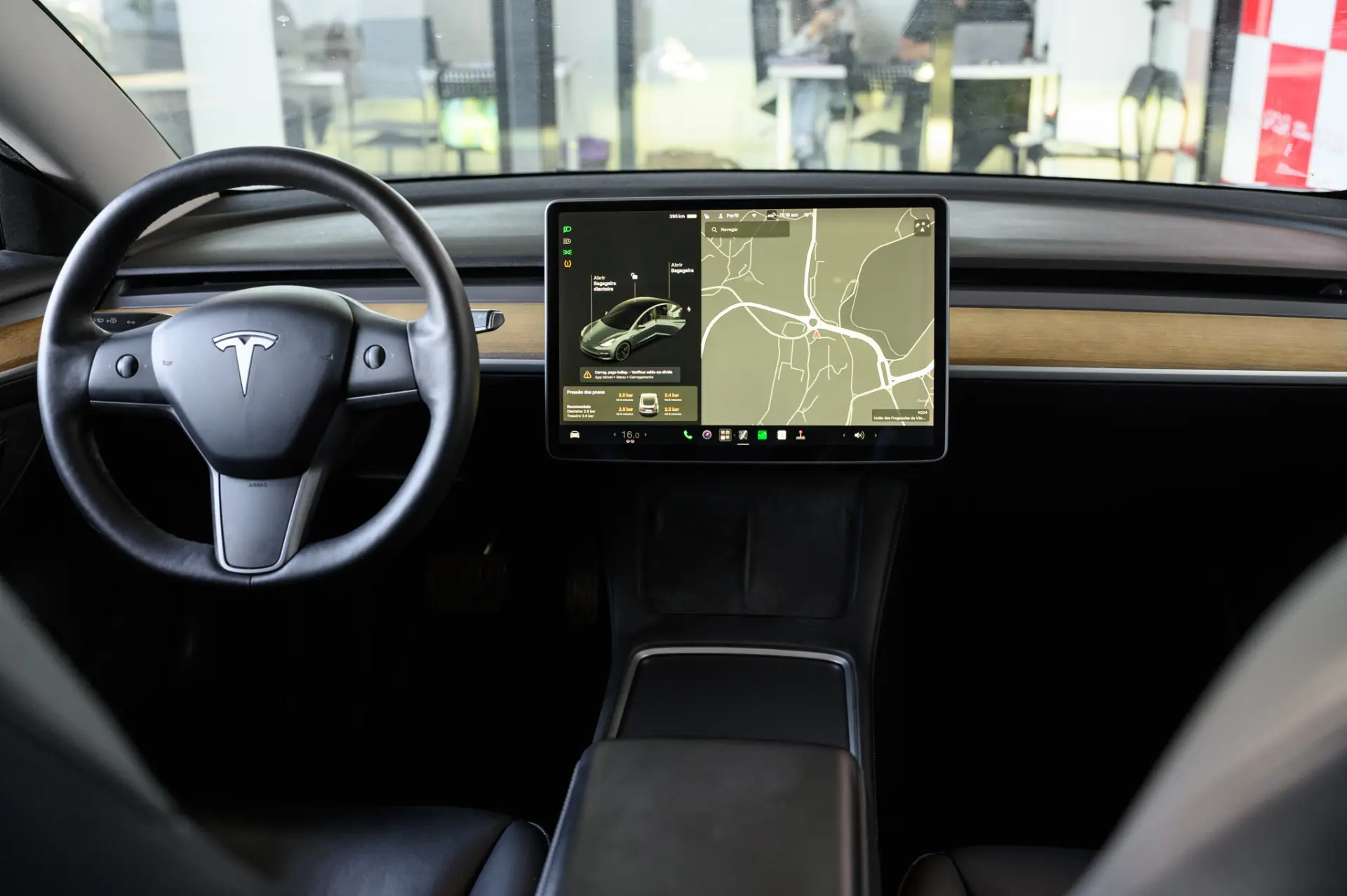 Tesla Model 3 Standard Range Plus RWD 37
