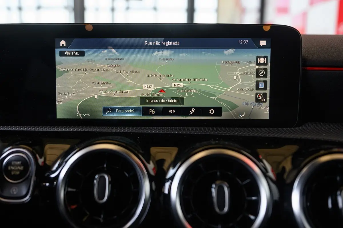 Mercedes-Benz A 180 d AMG Line Aut. 44