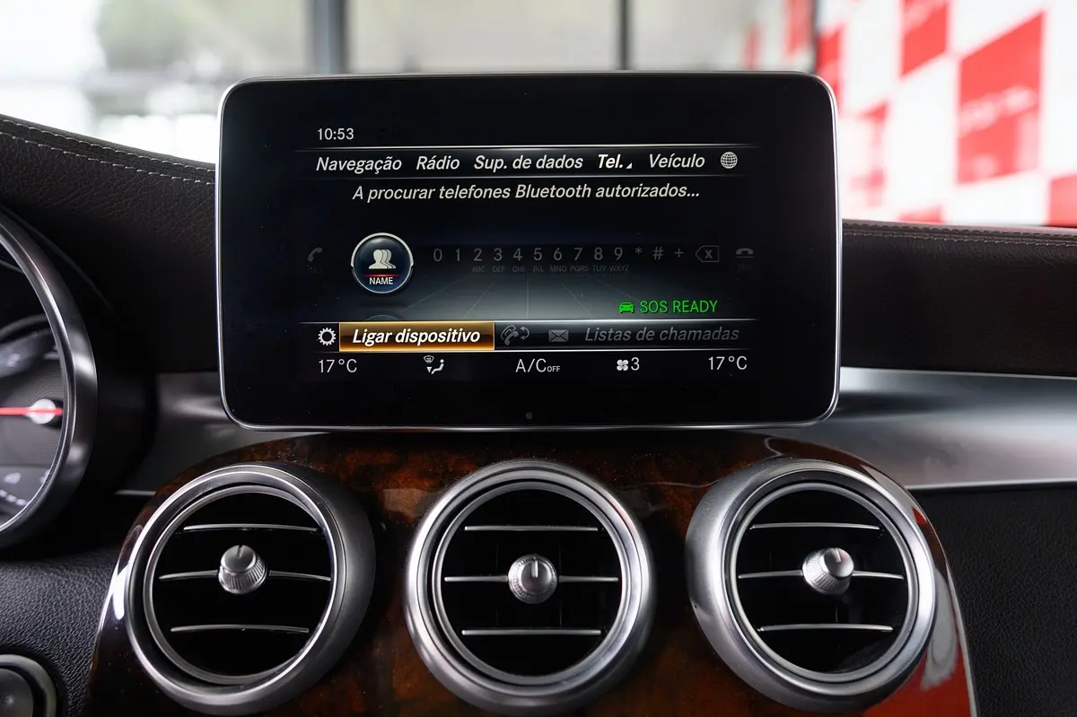 Mercedes-Benz GLC 250 d AMG Line 4-Matic 48