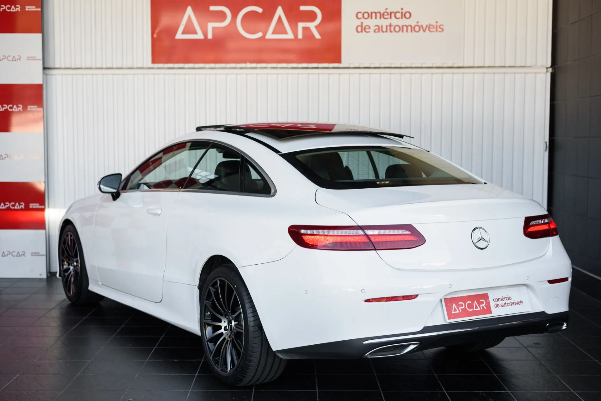 Mercedes-Benz E 220 d 9G-TRONIC Avantgarde 16