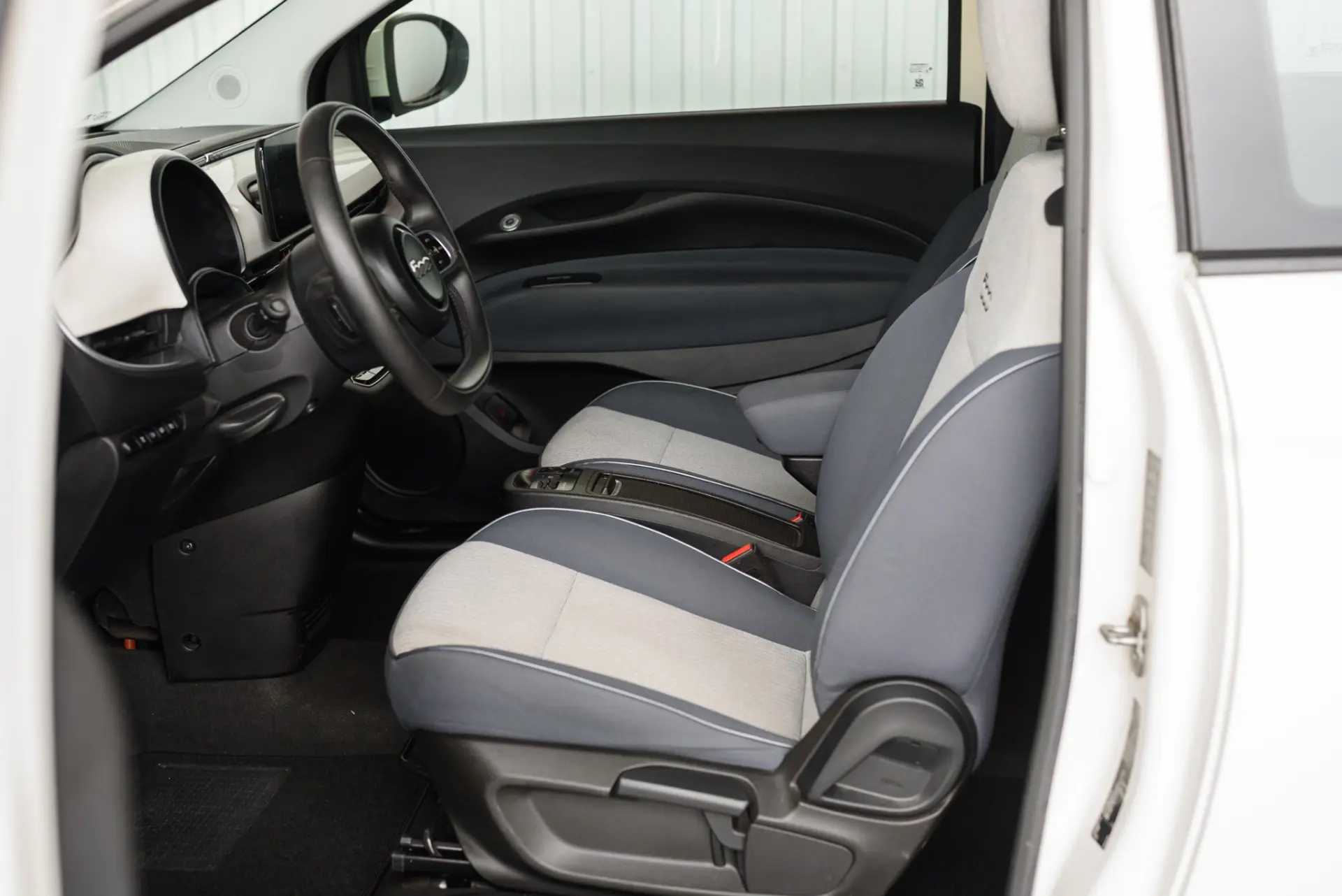 Fiat 500e 42kWh Pop 26