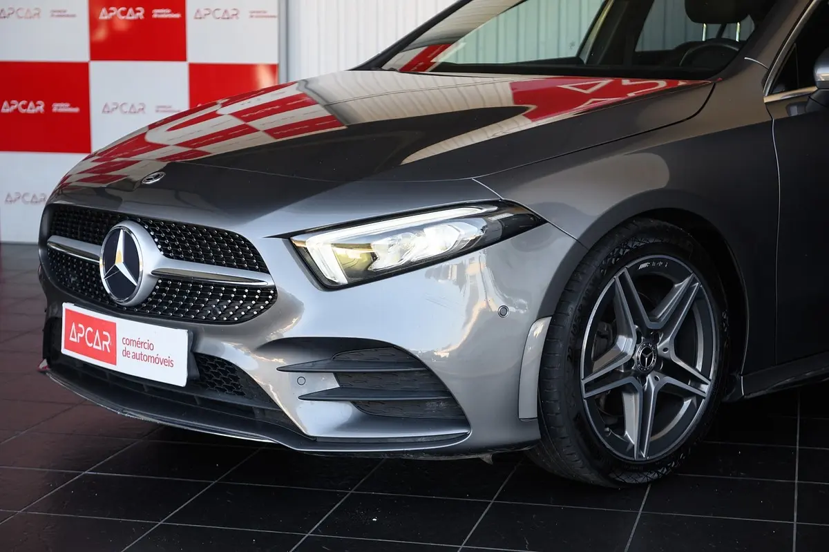 Mercedes-Benz A 180 Limousine d AMG Line Aut. 12