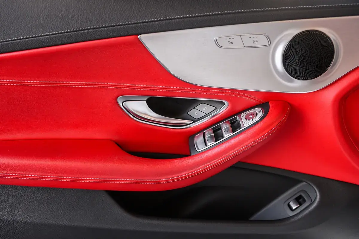 Mercedes-Benz C 220 d Coupe 4Matic 9G-TRONIC AMG Line 39