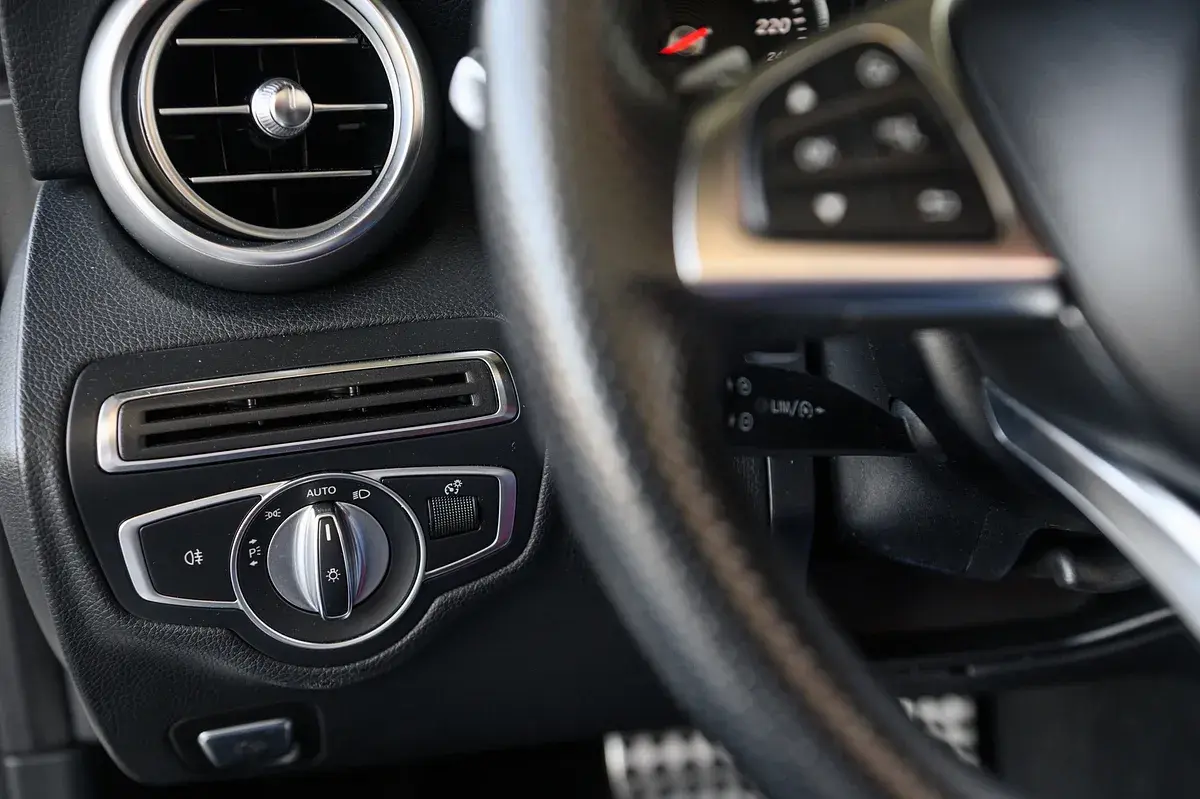 Mercedes-Benz C 220 d Coupe 4Matic 9G-TRONIC AMG Line 60