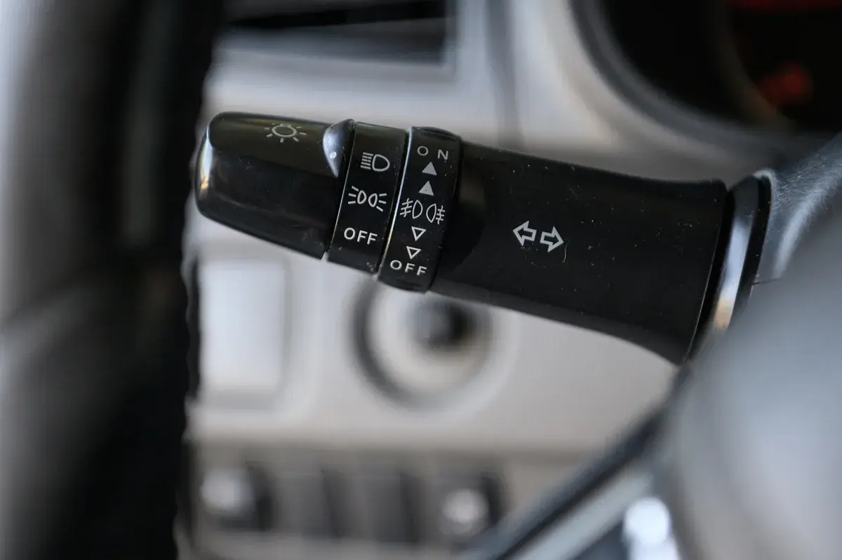 Mitsubishi L200 2.4 DI-D CD Invite Space Cab 3L 4WD 31