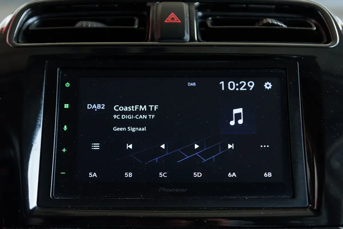 Mitsubishi Space Star 1.2 Connect Edition 24