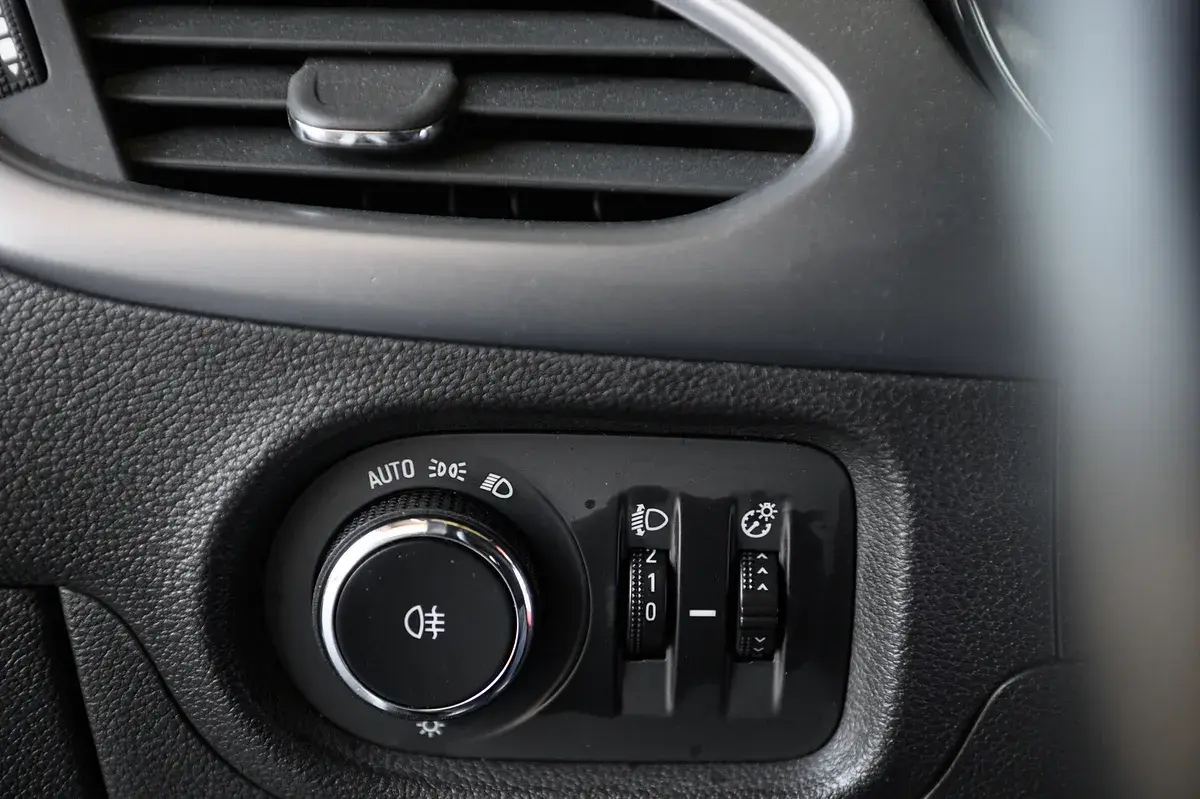 Opel Astra Sports Tourer 1.6 CDTI Ecotec Edition S/S 38