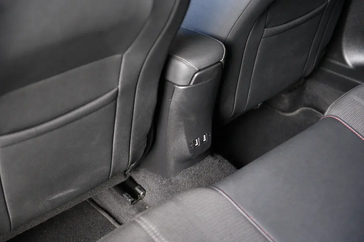 Opel Mokka 1.2 T GS Line AT 28