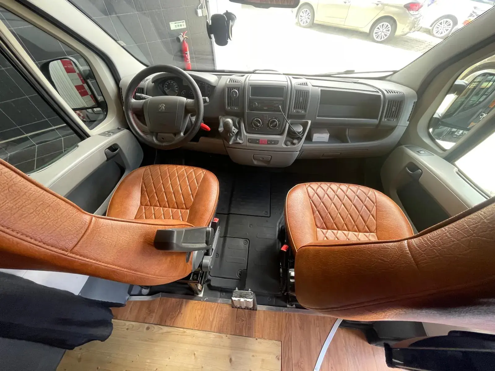 Peugeot Boxer 2.2 HDi 333 L2H2 22