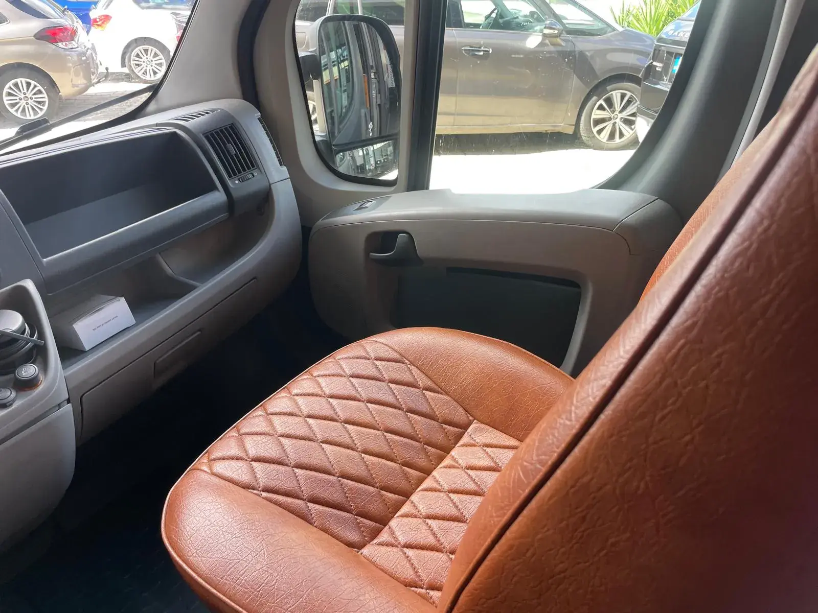 Peugeot Boxer 2.2 HDi 333 L2H2 24