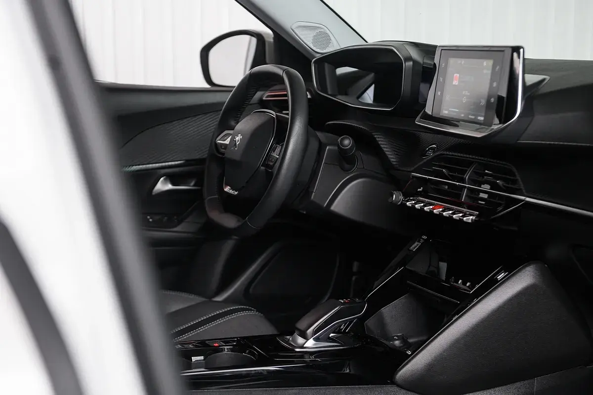 Peugeot e-2008 50 kWh Allure Pack 24