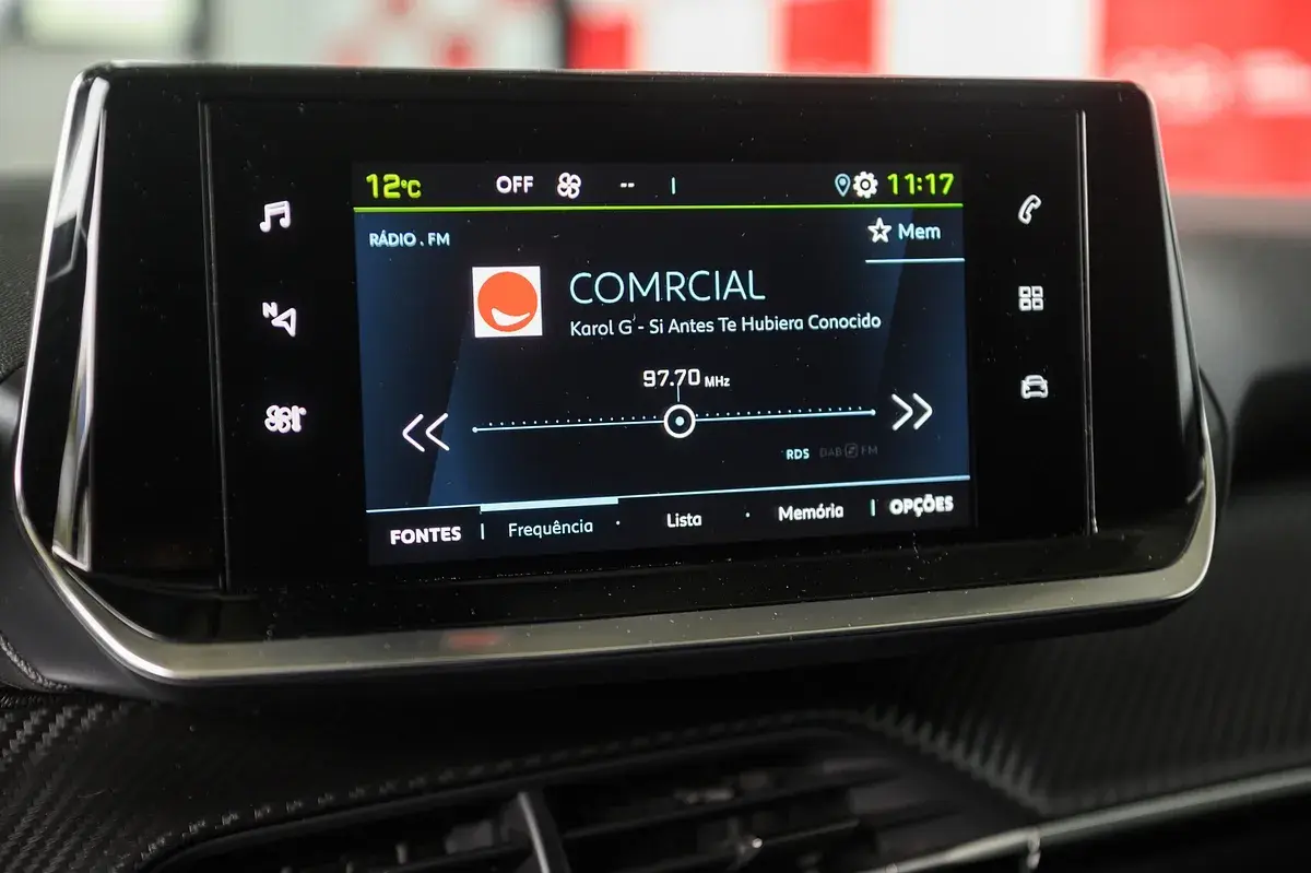 Peugeot e-2008 50 kWh Allure Pack 41