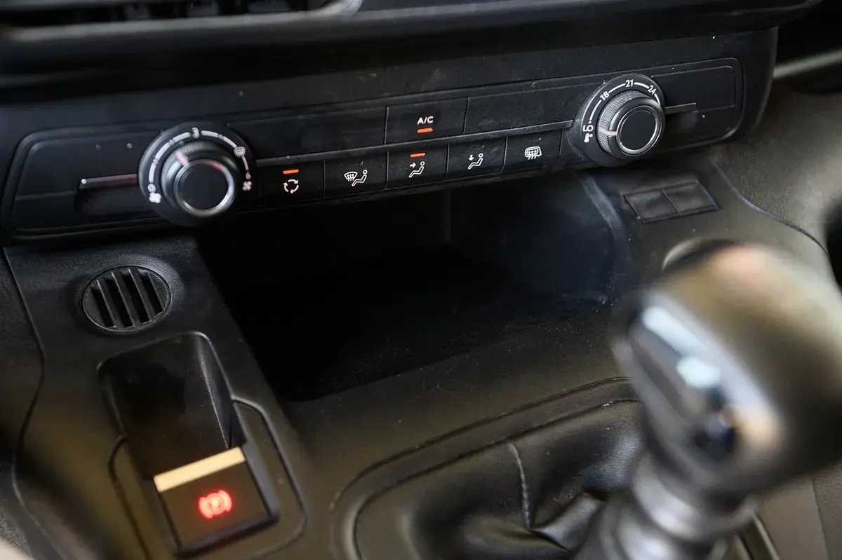 Peugeot Partner 1.5 BlueHDi Pro Longa 35