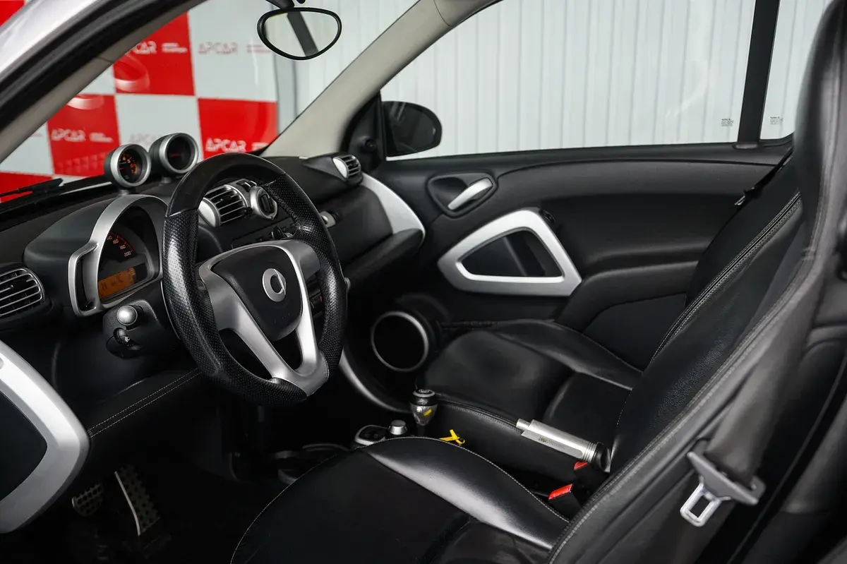 Smart Fortwo Cabrio 1.0 T Brabus Xclusive 18