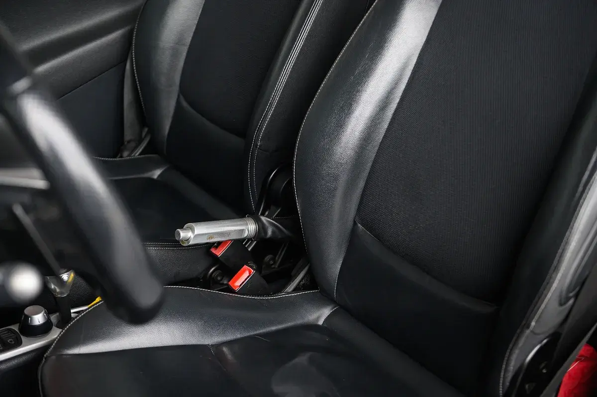 Smart Fortwo Cabrio 1.0 T Brabus Xclusive 26