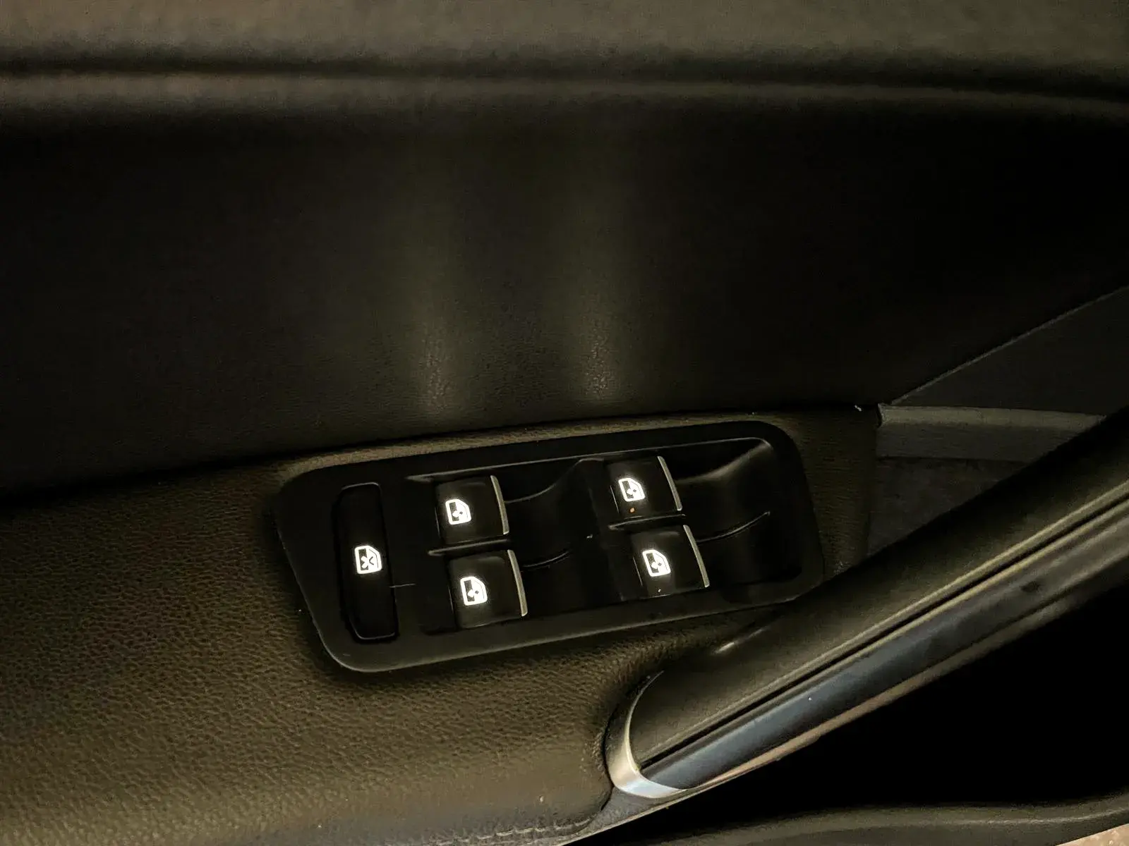 Volkswagen Golf Variant 1.6 TDi GPS Edition 28