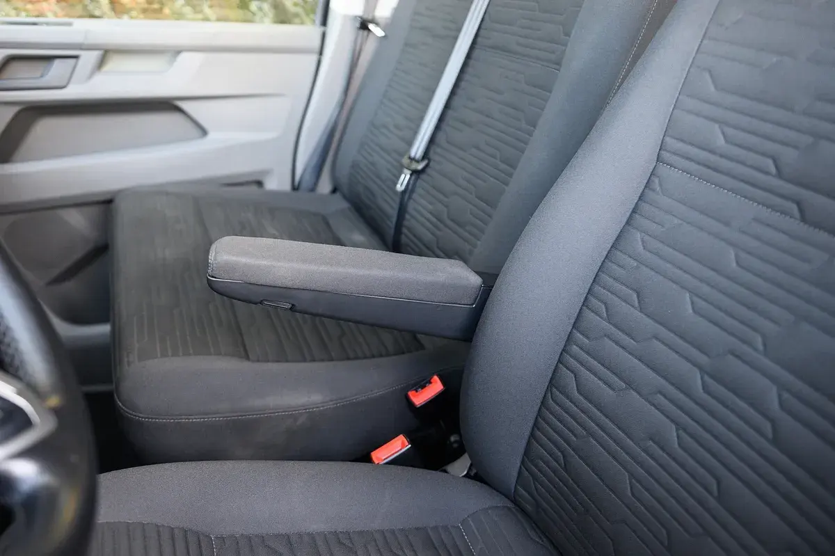 Volkswagen Caravelle 2.0 TDi CD Longa Extra AC 24