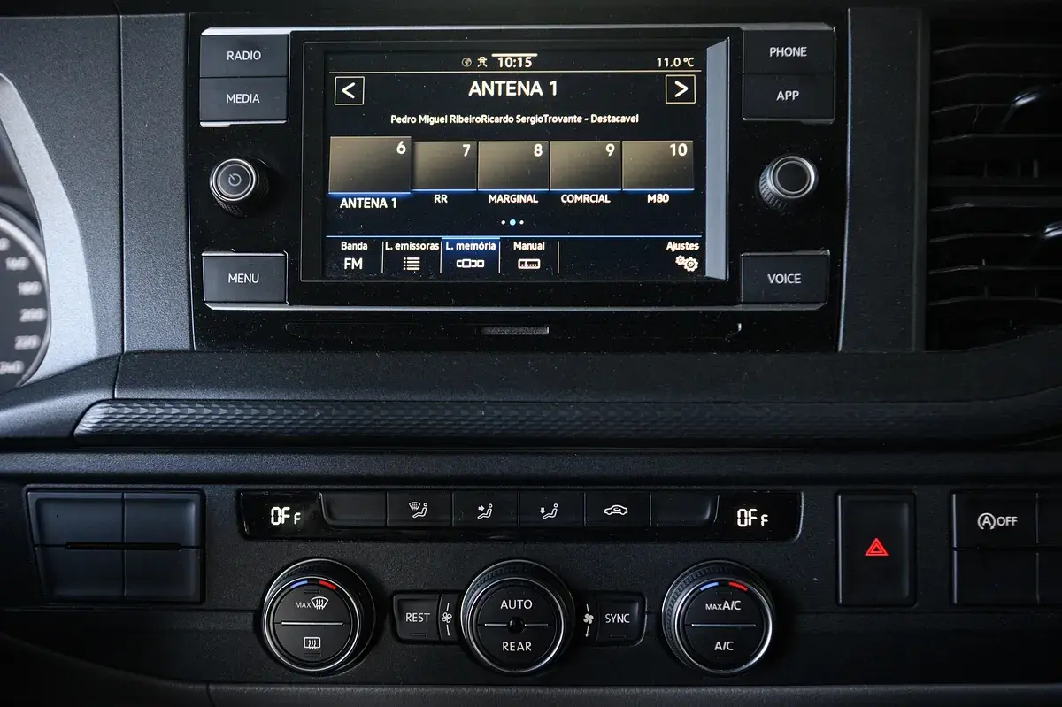 Volkswagen Caravelle 2.0 TDi CD Longa Extra AC 40