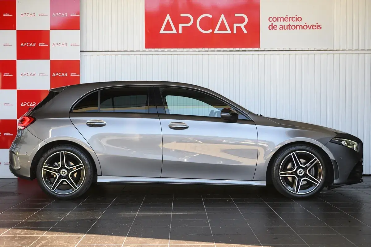 Mercedes-Benz A 180 d AMG Line Aut. 2