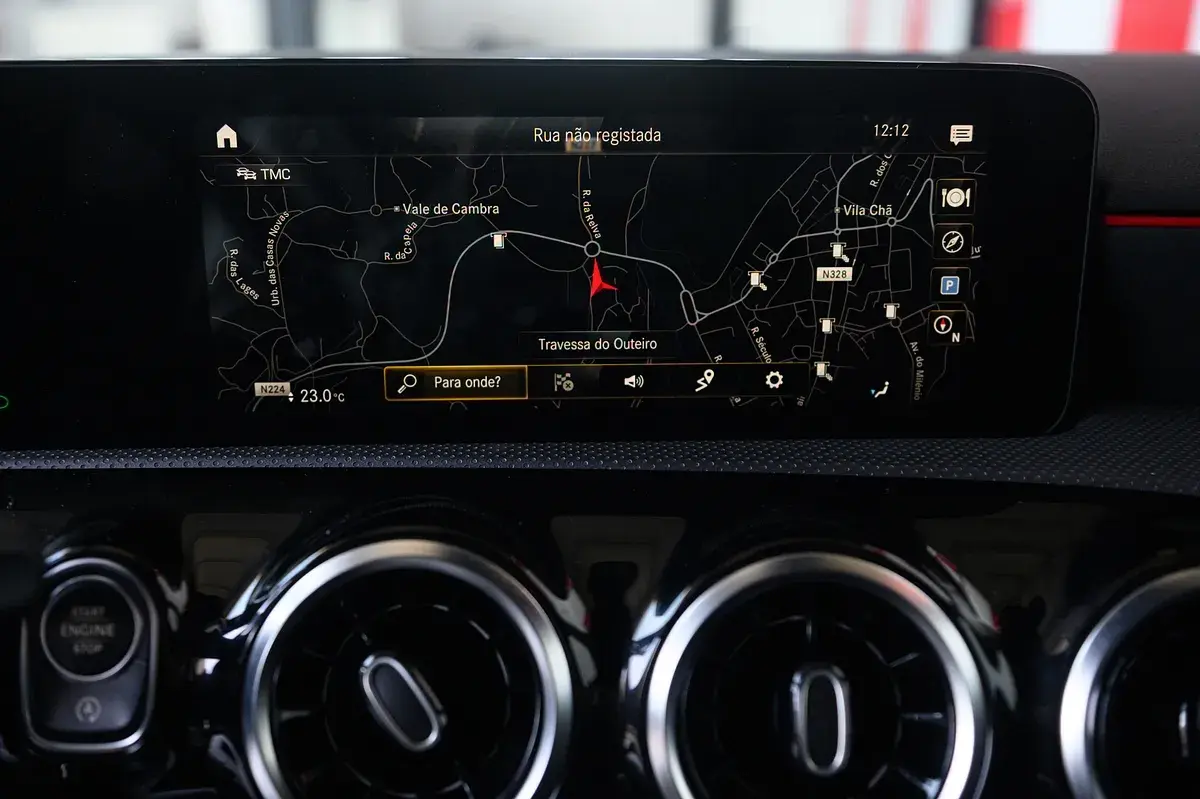 Mercedes-Benz A 180 d AMG Line Aut. 44