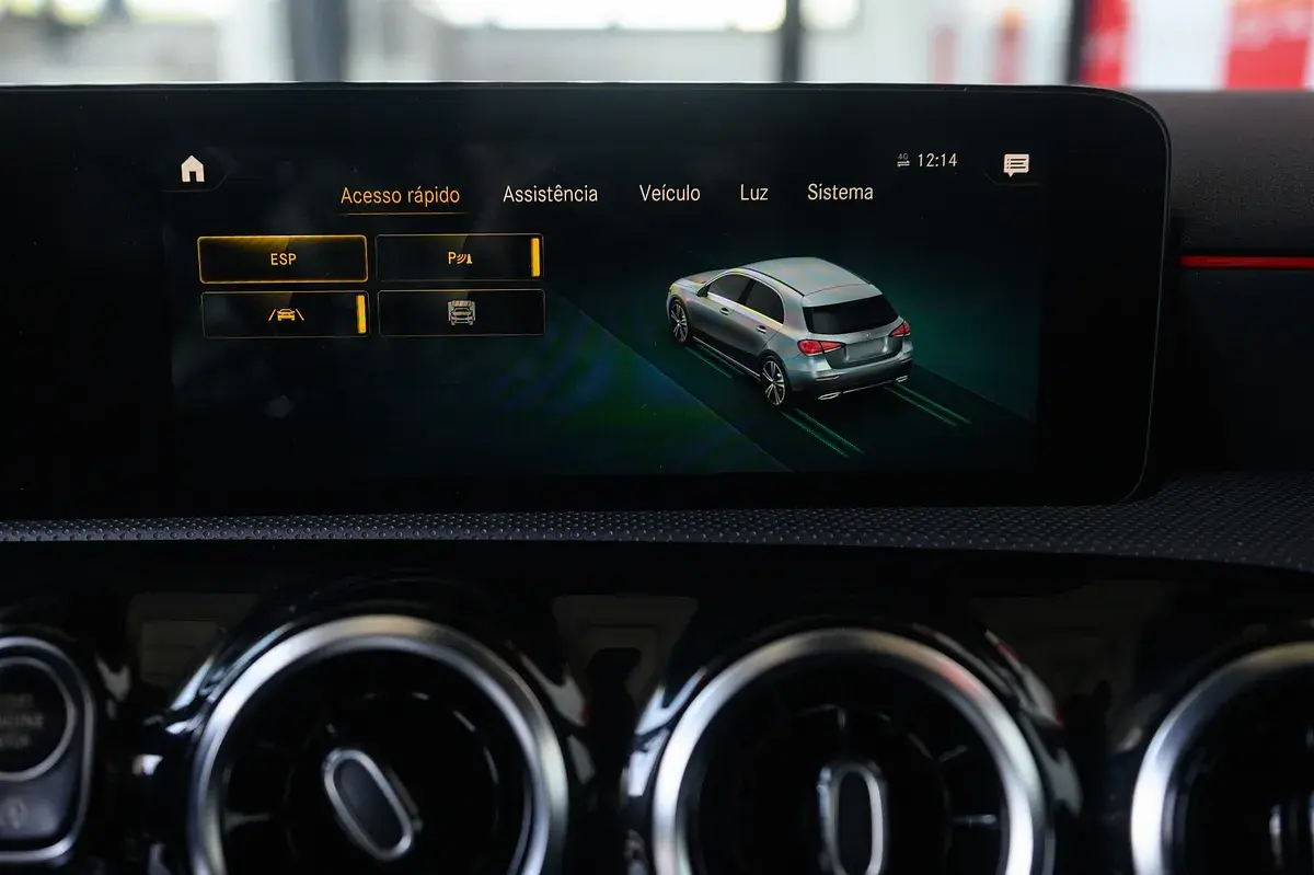 Mercedes-Benz A 180 d AMG Line Aut. 53