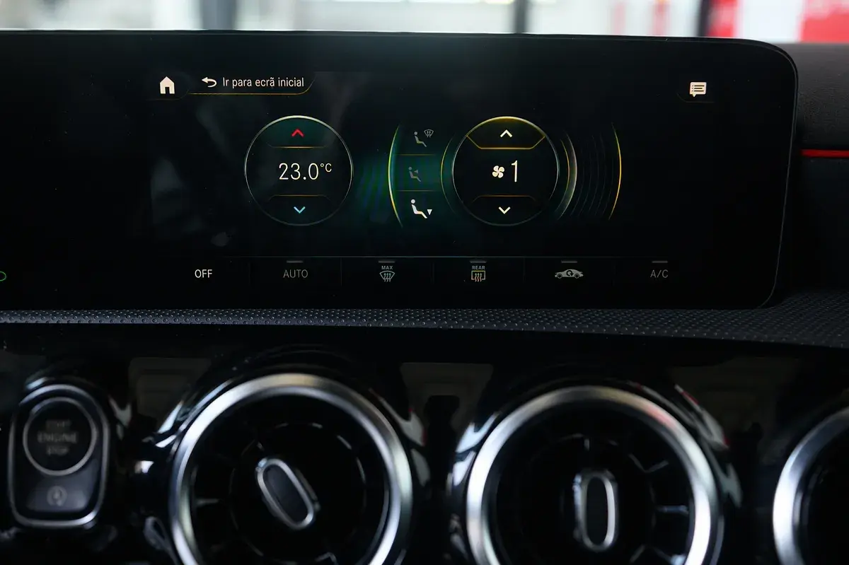 Mercedes-Benz A 180 d AMG Line Aut. 58