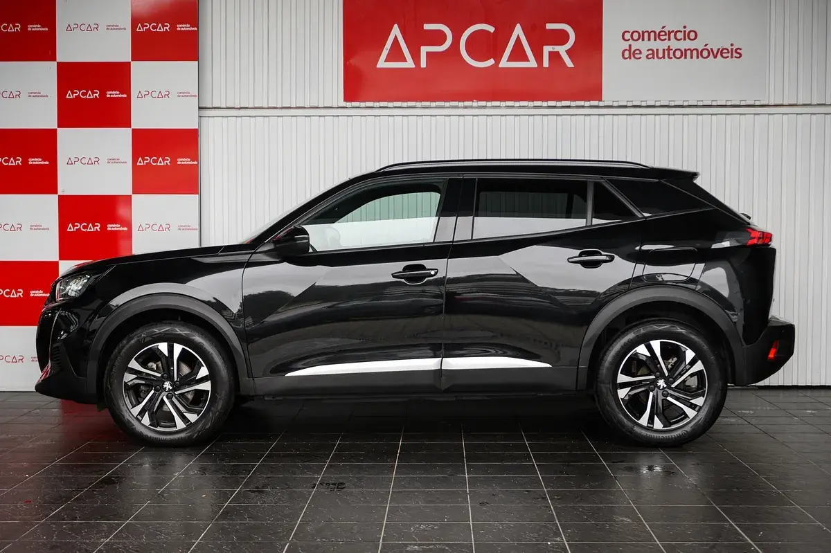 Peugeot 2008 1.2 PureTech Allure Pack 5