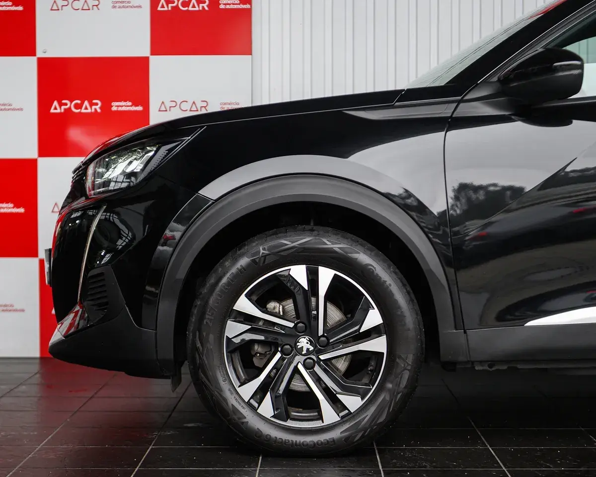 Peugeot 2008 1.2 PureTech Allure Pack 11