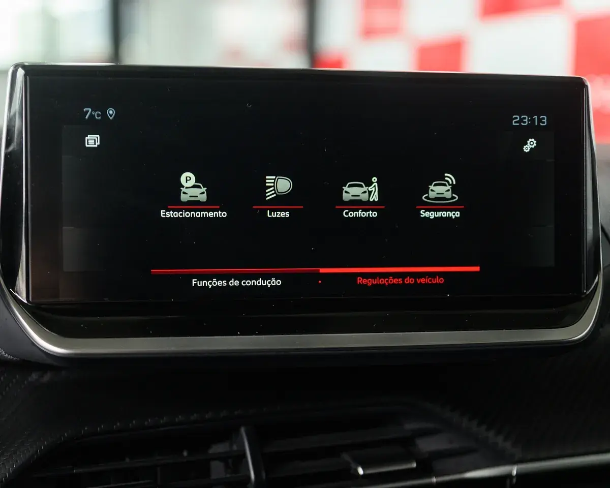 Peugeot 2008 1.2 PureTech Allure Pack 39