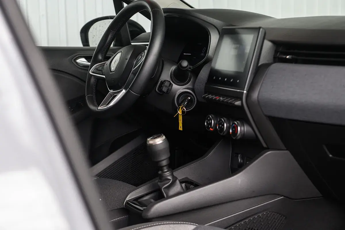 Renault Clio 1.5 Blue dCi Evolution 27