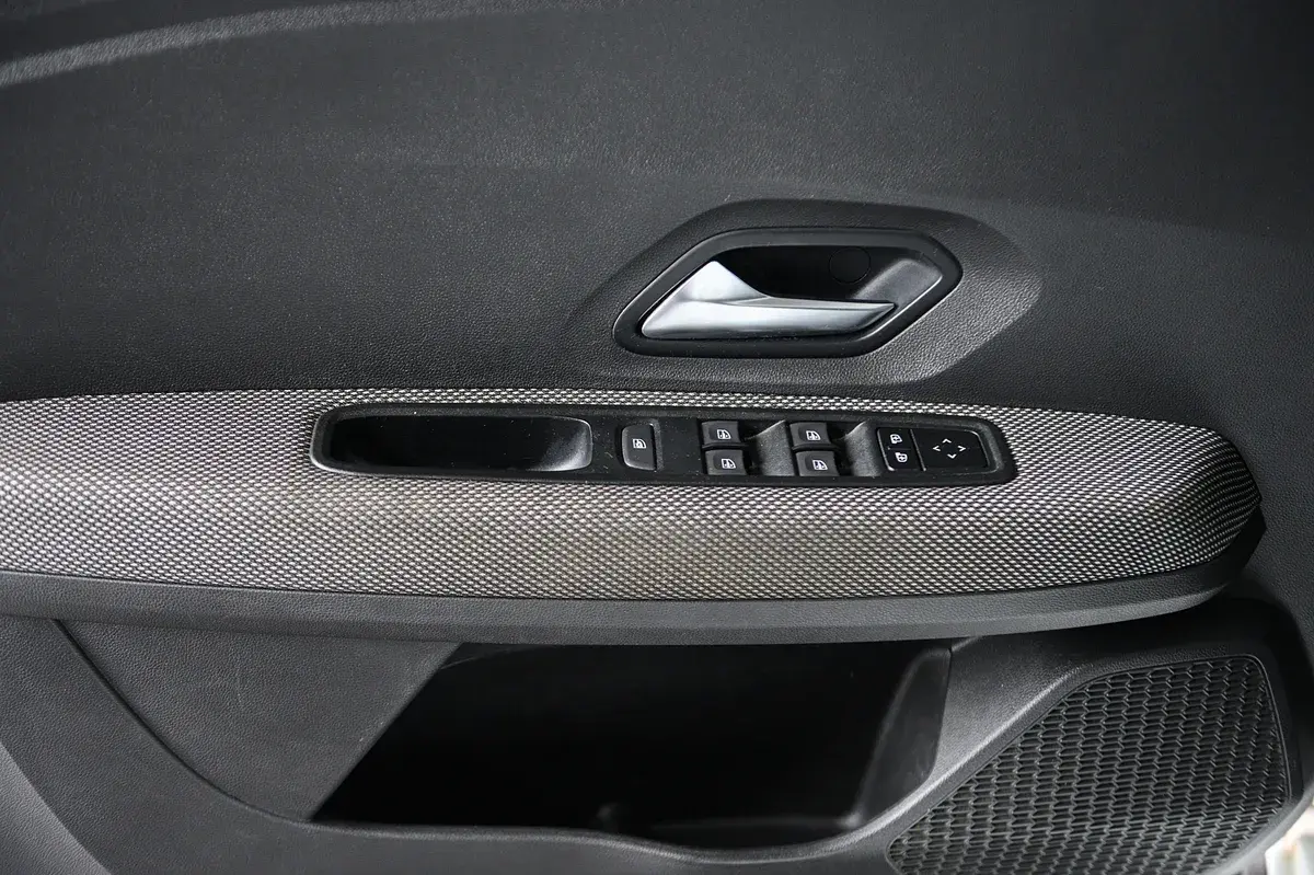 Dacia Jogger 1.0 TCe Essential 7L 32