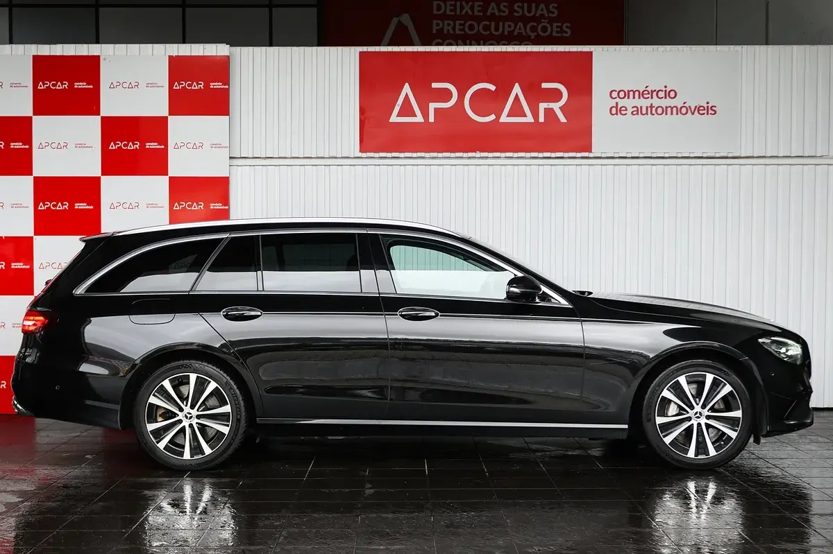 Mercedes-Benz E 300 2