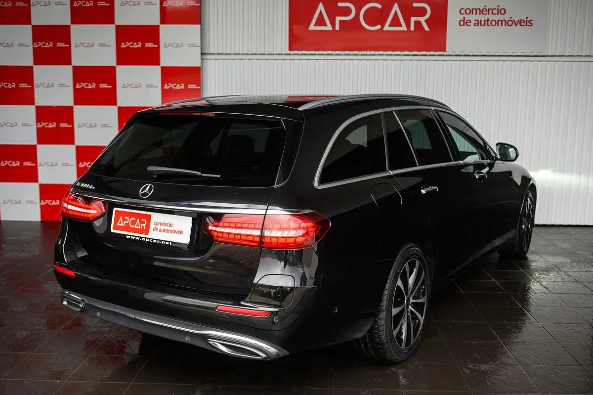 Mercedes-Benz E 300 16