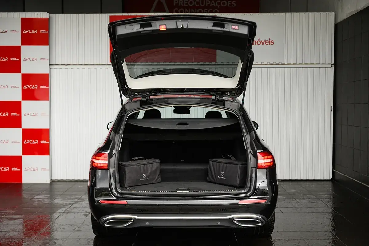 Mercedes-Benz E 300 18